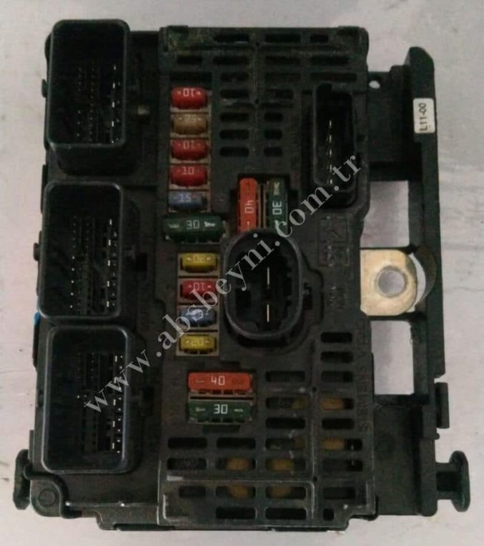 9661682980 S118983011 BSM L11 00 kodlu Citroen C4 Sigorta Kutusu Tablası