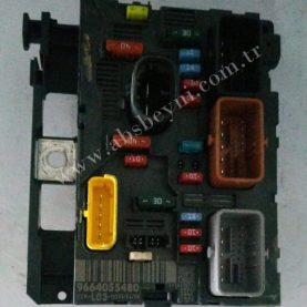 9664055480 kodlu Peugeot 207 307 407 Sigorta Kutusu Tablası BSM