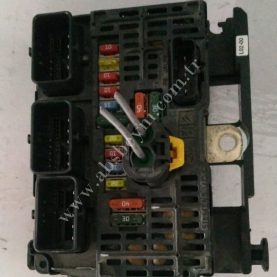 BSM L02 00 9661682680 S118983002 P kodlu Peugeot Sigorta Kutusu Tablası