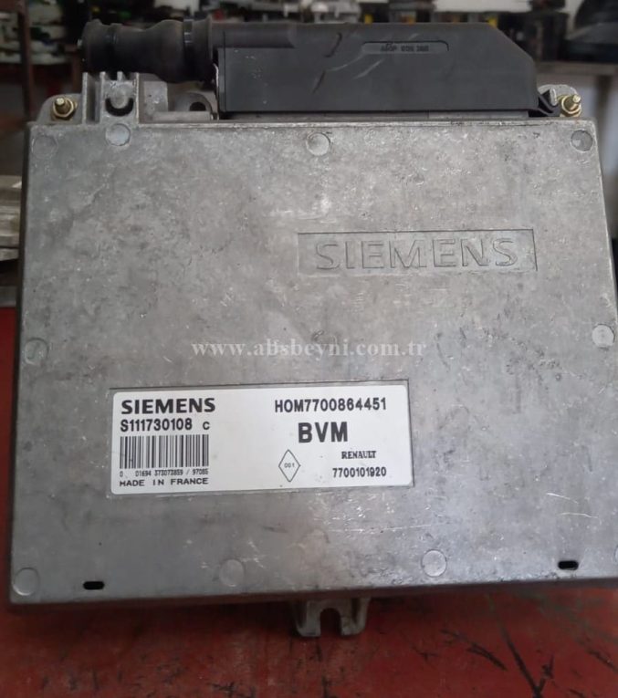 Renault Megane 1.4 Motor Beyni Çıkma ECU (Siemens) S111730108C, S111730108 C, S111730108, 7700101920, HOM7700864451 Renault Megane 1.4 Motor Beyni Çıkma ECU (Siemens) S111730108C, S111730108 C, S111730108, 7700101920, HOM7700864451