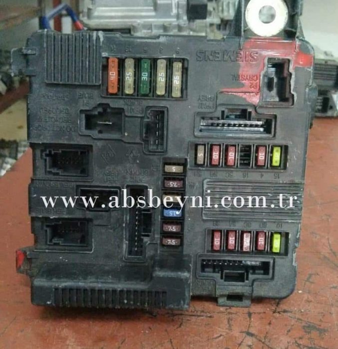 Renault Megane 2 Sigorta Kutusu BSM Beyni S118983011 C 8200306033B 9661682980 BSM-L11-00 Renault Megane 2 Sigorta Kutusu BSM Beyni S118983011 C 8200306033B 9661682980 BSM-L11-00