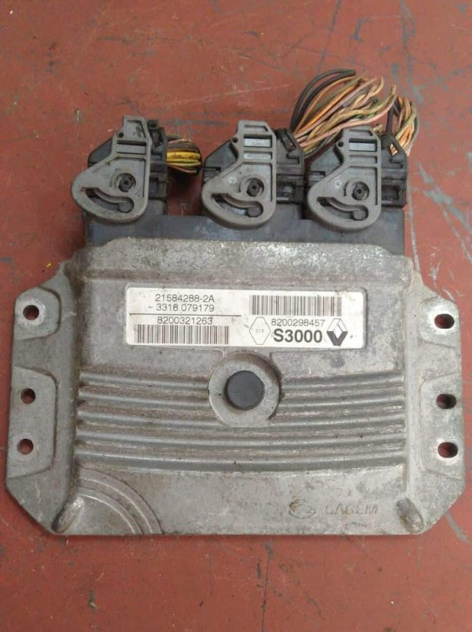 Renault Megane, Scenic 1.6 Çıkma Motor Beyni 21584288-2A S300 8200321263 8200298457 215842882A