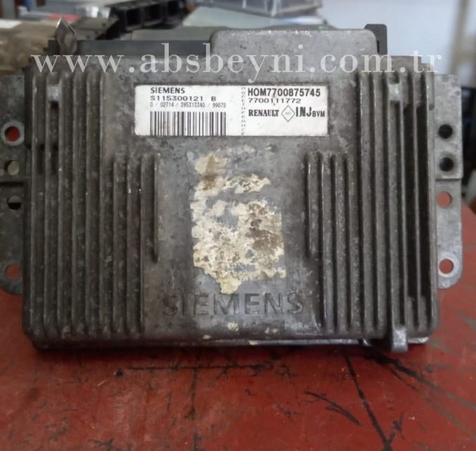 Renault Megane Scenic 1.6 Motor Beyni Çıkma ECU (Siemens) S115300121B, S115300121 B, S115300121, HOM7700875745, 7700111772