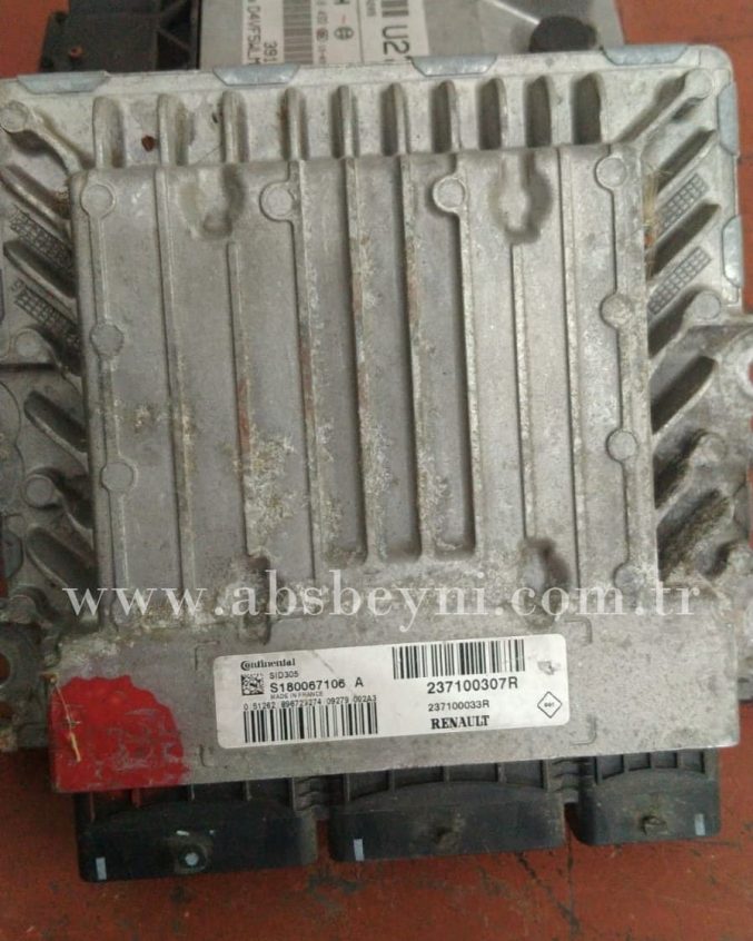 Renault Megane Scenix Motor Beyni Çıkma ECU (Continental) S180067106A, S180067106 A, S180067106, 237100307R, 237100033R, SID305