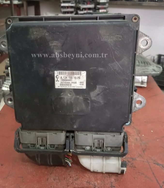Smart ForFour, Mitsubishi Colt 1.1 Motor Beyni Çıkma Ecu A1341501079, 1860A441, E6T43483, A 134 150 10 79
