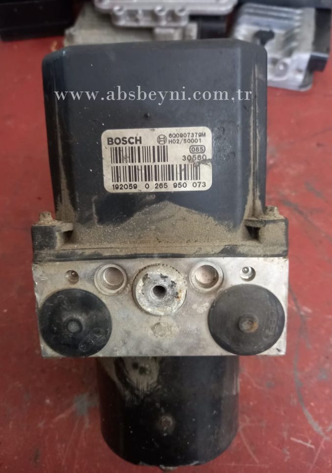 VW Golf Seat Cordoba İbiza ABS Beyni Çıkma (Bosch) 6Q0907379M, 0265950073, 0 265 950 073, 0265225160, 0 265 225 160, 6Q0614517E, 6Q0 614 517E