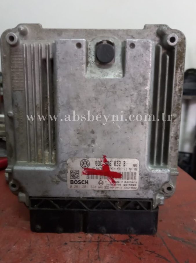Volkswagen Golf 1.4 Motor Beyni Çıkma ECU (Bosch) 0261201320, 0 261 201 320, 0261 201 320, 03C906032B, 03C 906 032 B, MED17.5.1, MED1751