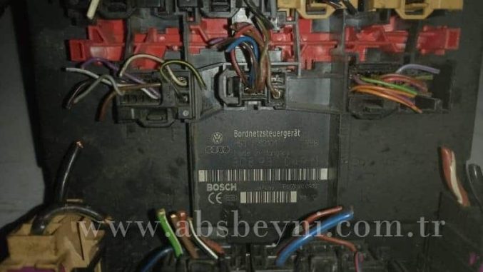 Volkswagen Passat Sigorta Kutusu 3C8937049N 3C8 937 049 N kodlu Volkswagen Passat Sigorta Kutusu BSM Tabla